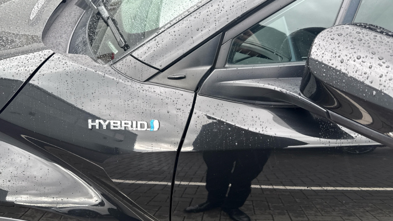 Toyota C-HR 1.8 Hybrid Design 5dr CVT Hybrid Hatchback